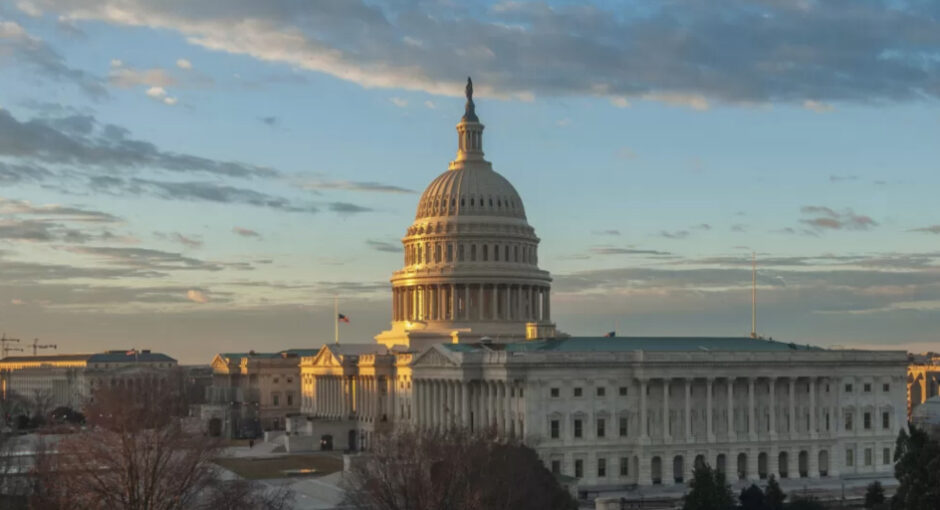 U.S. Capitol building at sunrise